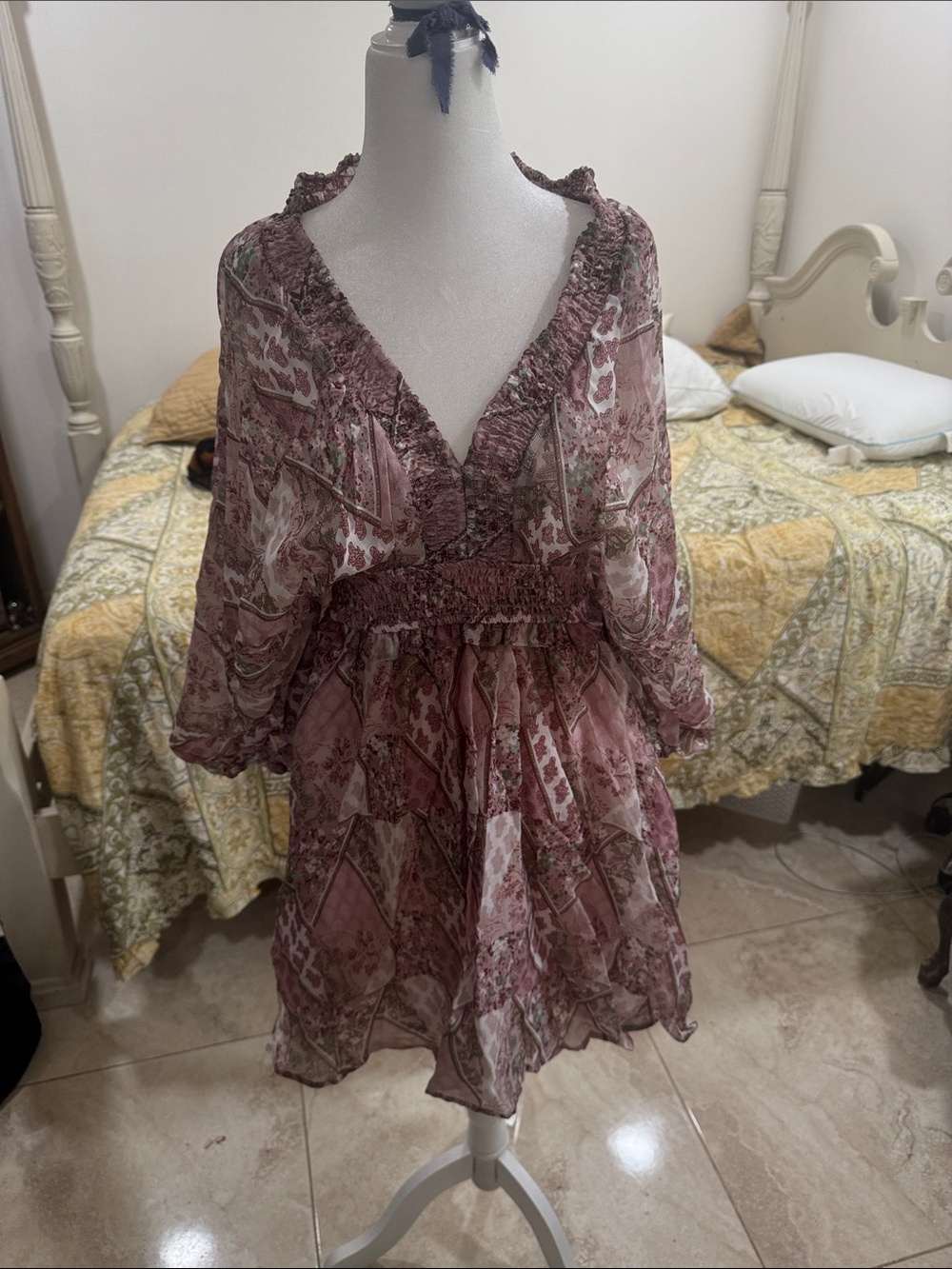 MELLODAY Dusty Rose Floral Ruffle V-Neck Mini Dress